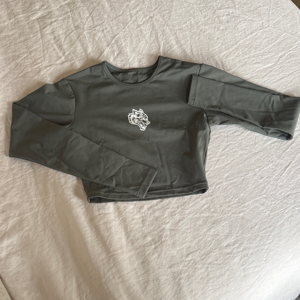 Darc Sport Olive Green Crop Top